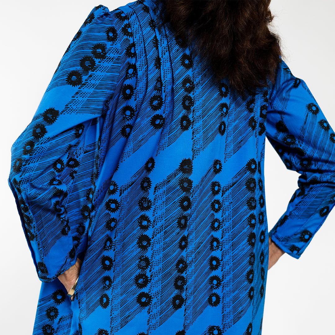 Willow | Wana Ohe Kapala | Black on Blue