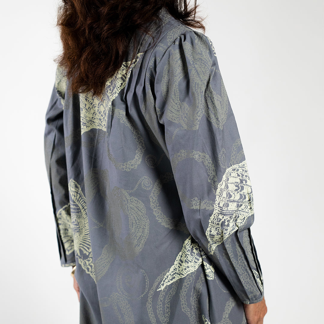 Willow | Niʻihau Shells | Cream on Grey