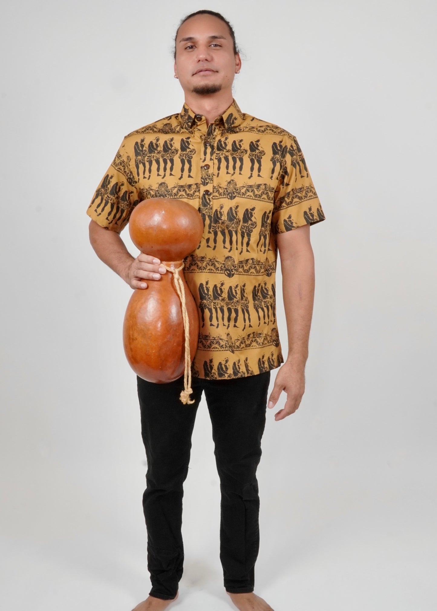 Pull Over Aloha Shirt | Male Hula Dancer | Black on Coffee