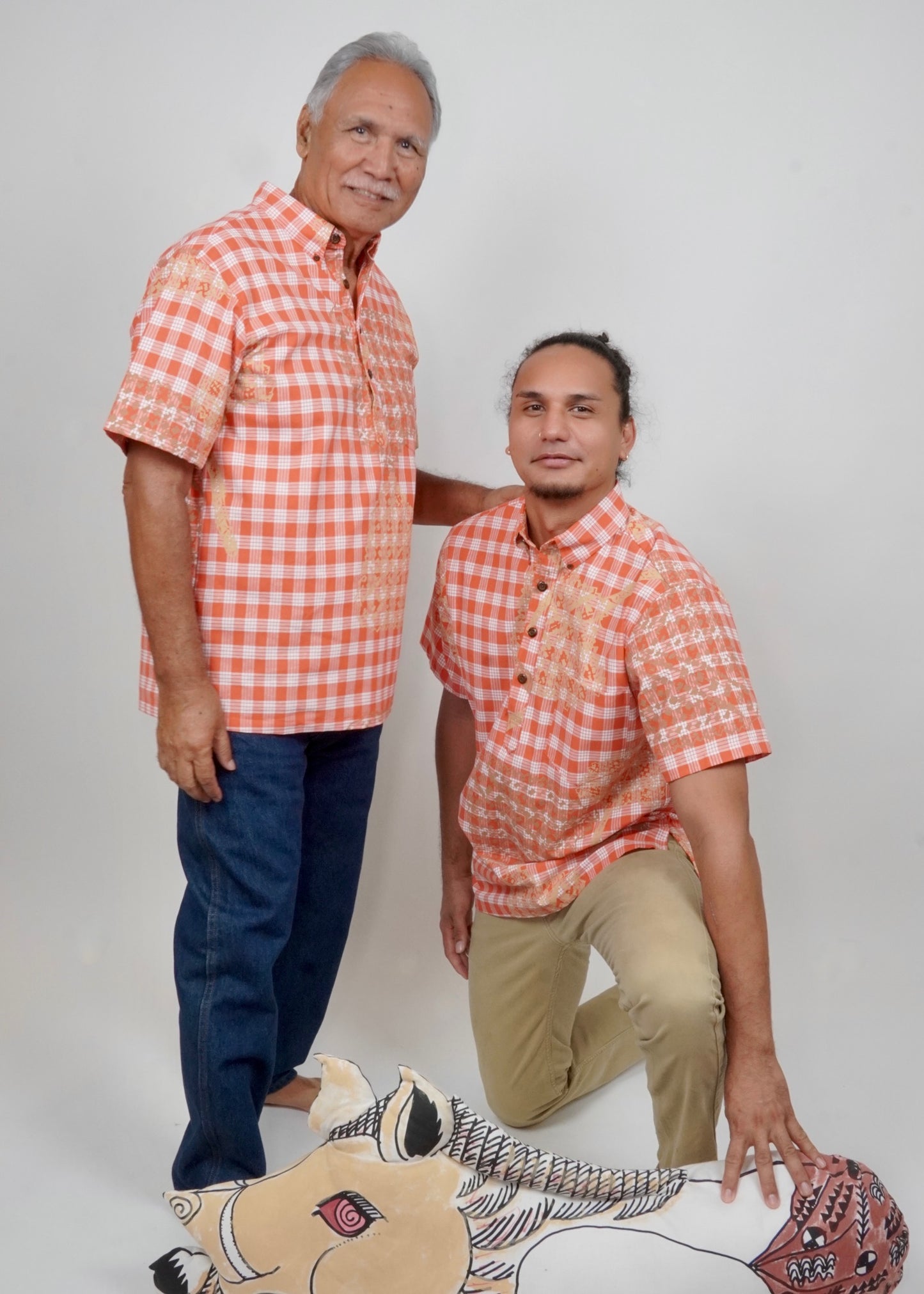 Pull Over Aloha Shirt | Lauhala Fans | Beige on Orange Palaka