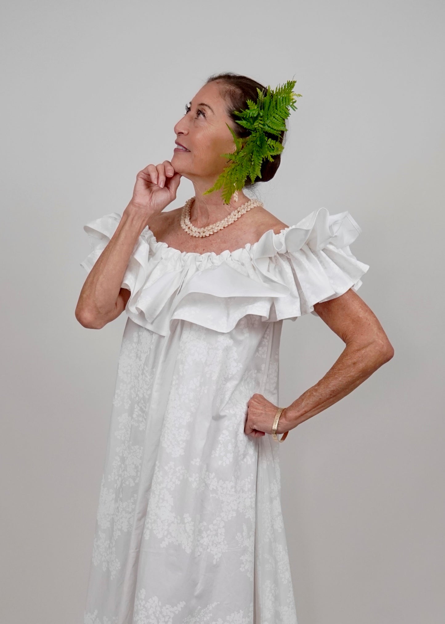 Papalina | Iwa'iwa | White on White