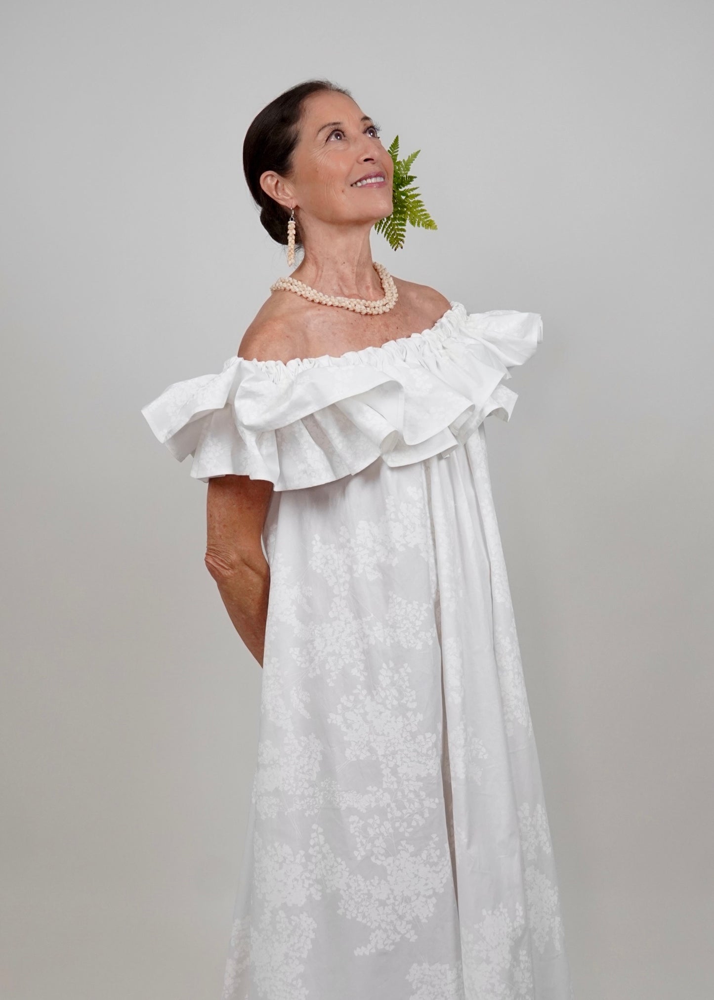 Papalina | Iwa'iwa | White on White