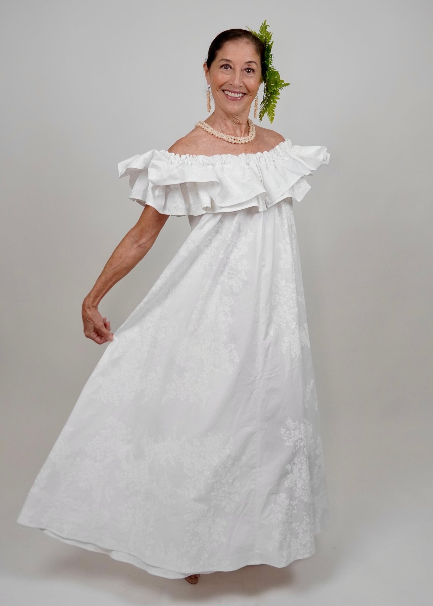 Papalina | Iwa'iwa | White on White
