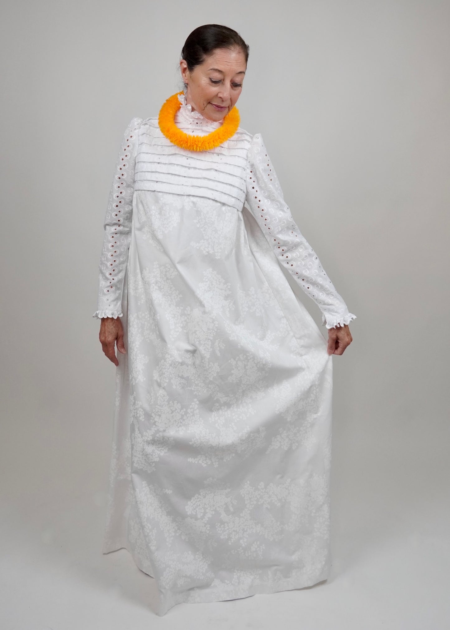 Mahela |Eyelet| White