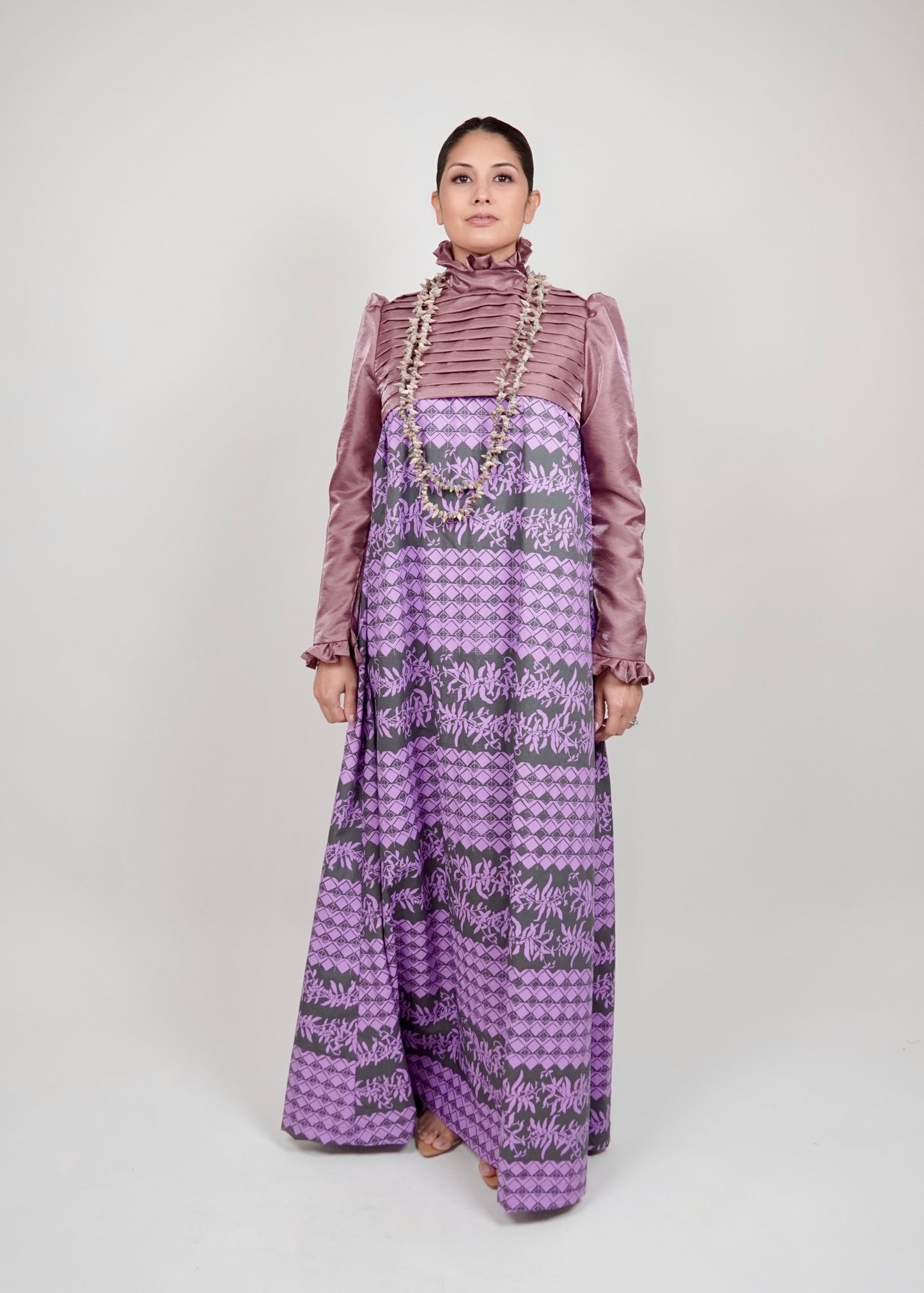 Mahela |Maile Mokihana/Tapa| Lavender on Grey