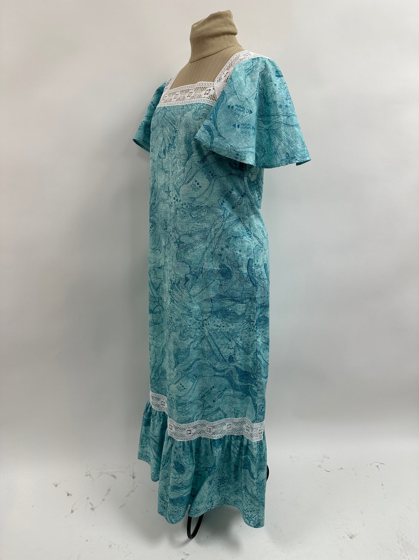 Conne Sea Dreams on Teal