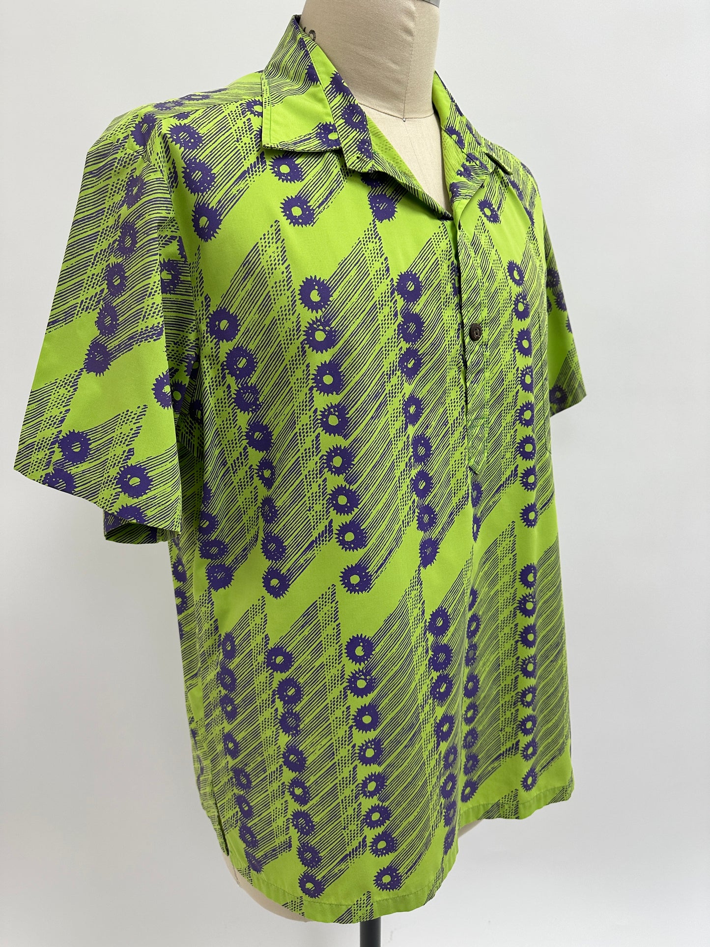 Pre-Loved Pull Over Aloha Shirt | Nake’u Awai | Wana | Purple on Chartreuse