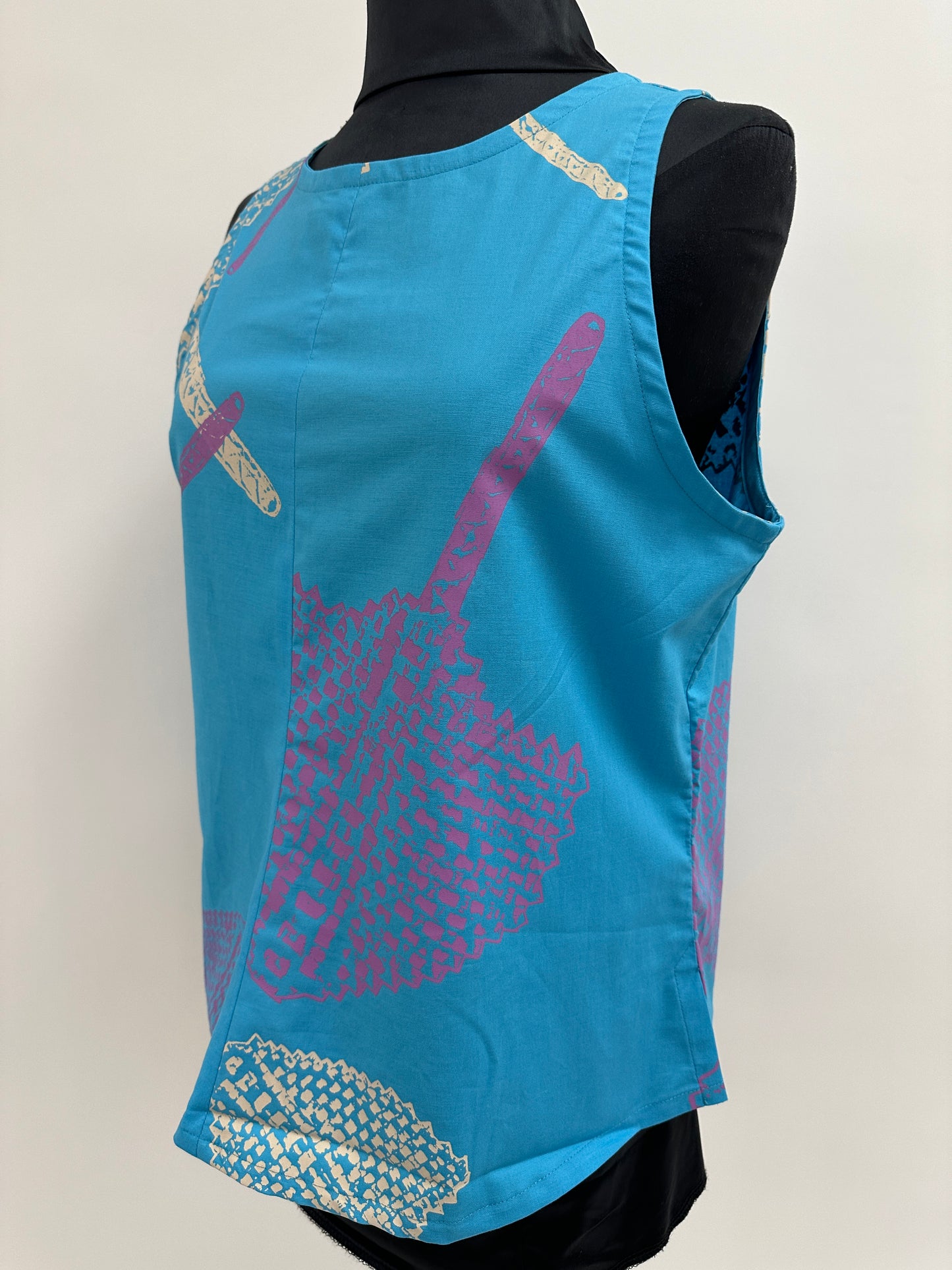 Vogue Blouse | Lauhala Fans | Parchment & Corsage on Turquoise