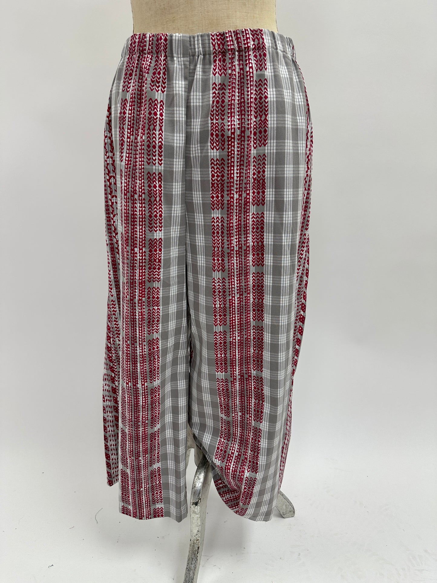 Culottes | Ohe Kapala | Red on Gray Palaka