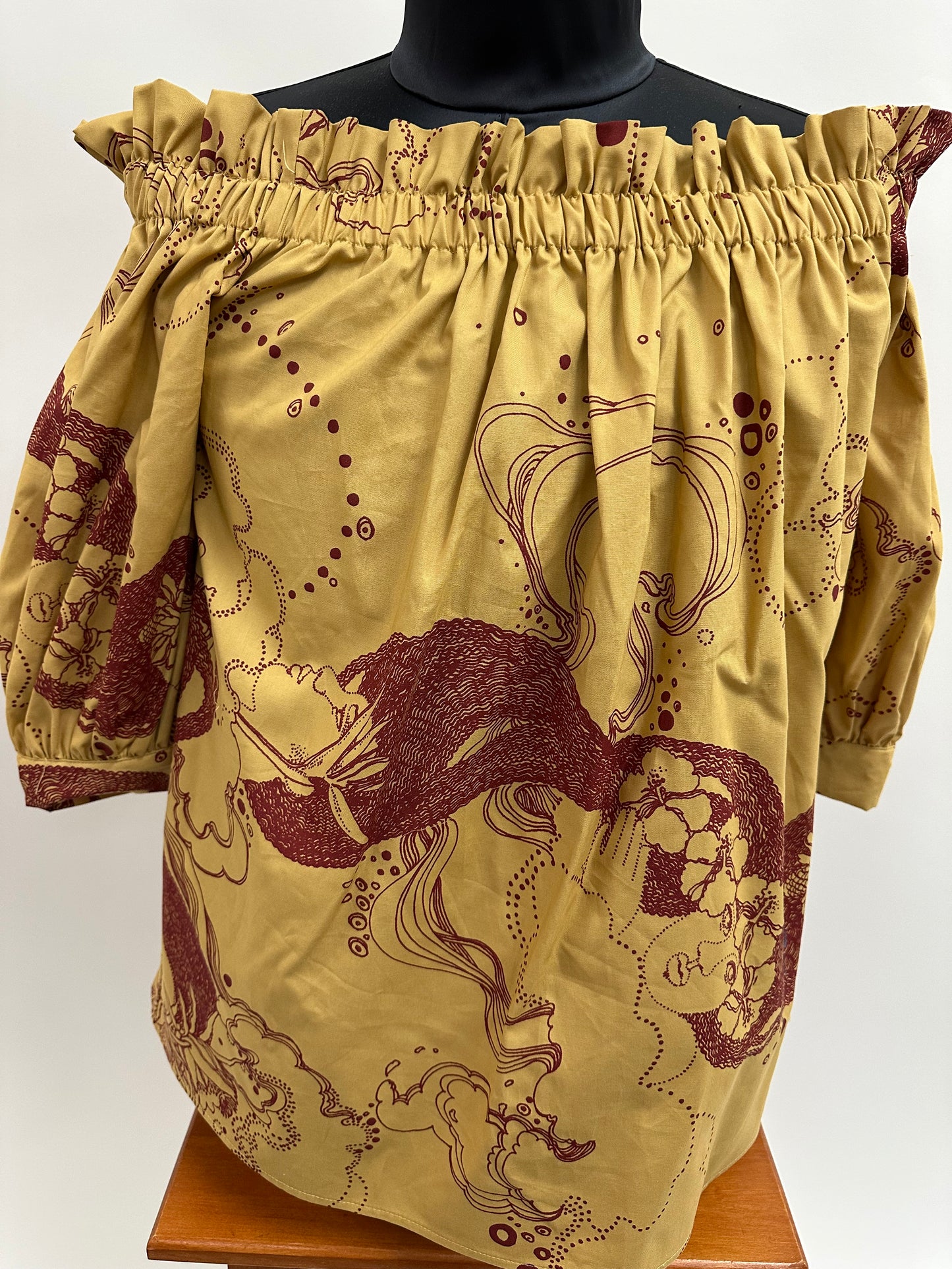 Sassy Blouse | Dream Ladies | Burgundy on Beige