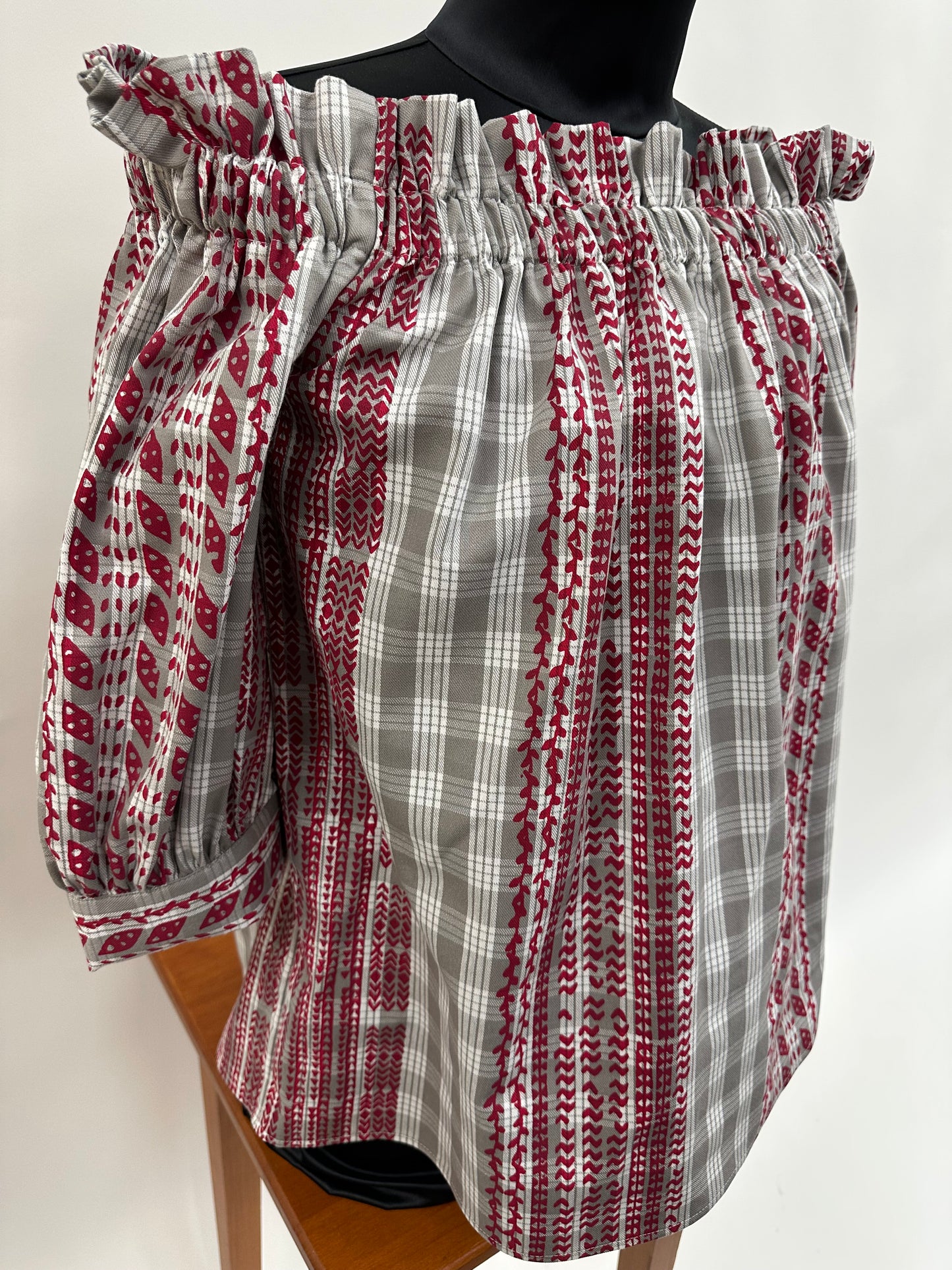 Sassy Blouse | Sea Dreams | Red on Gray Palaka