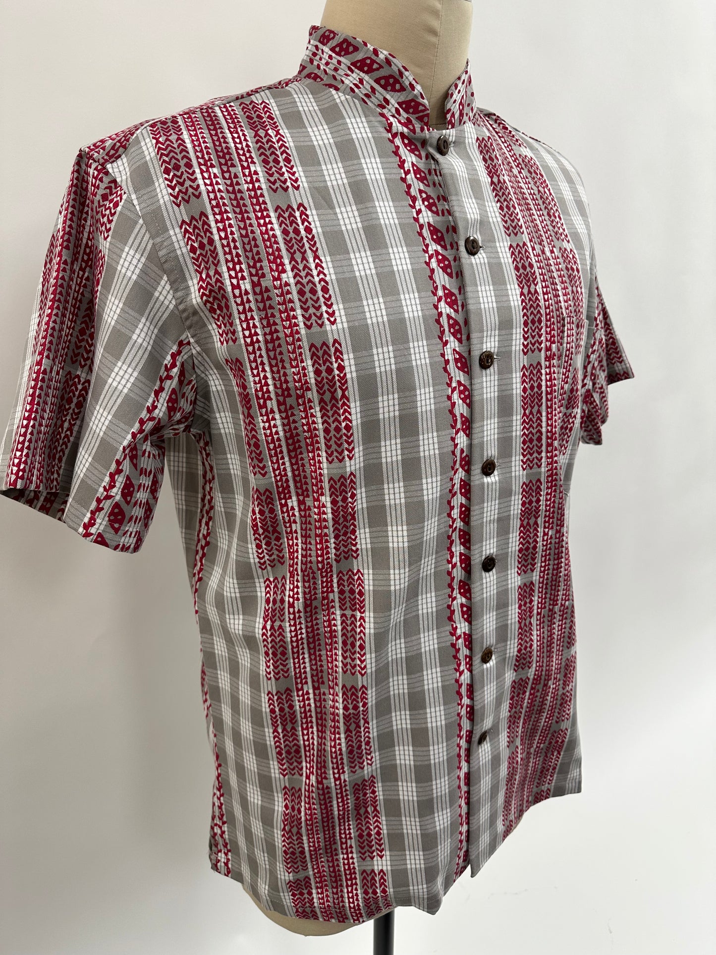 Nehru Collar-Short Sleeve Button Down Shirt | Ohe Kapala | Red on Gray Palaka