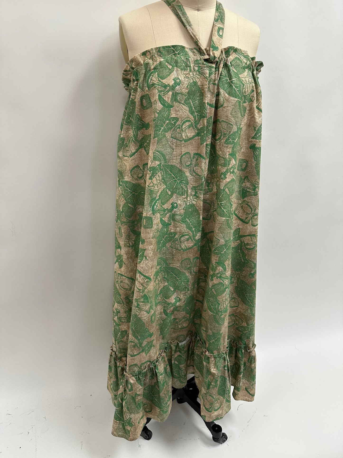 Kikepa | Poi Pounder | Green on Beige