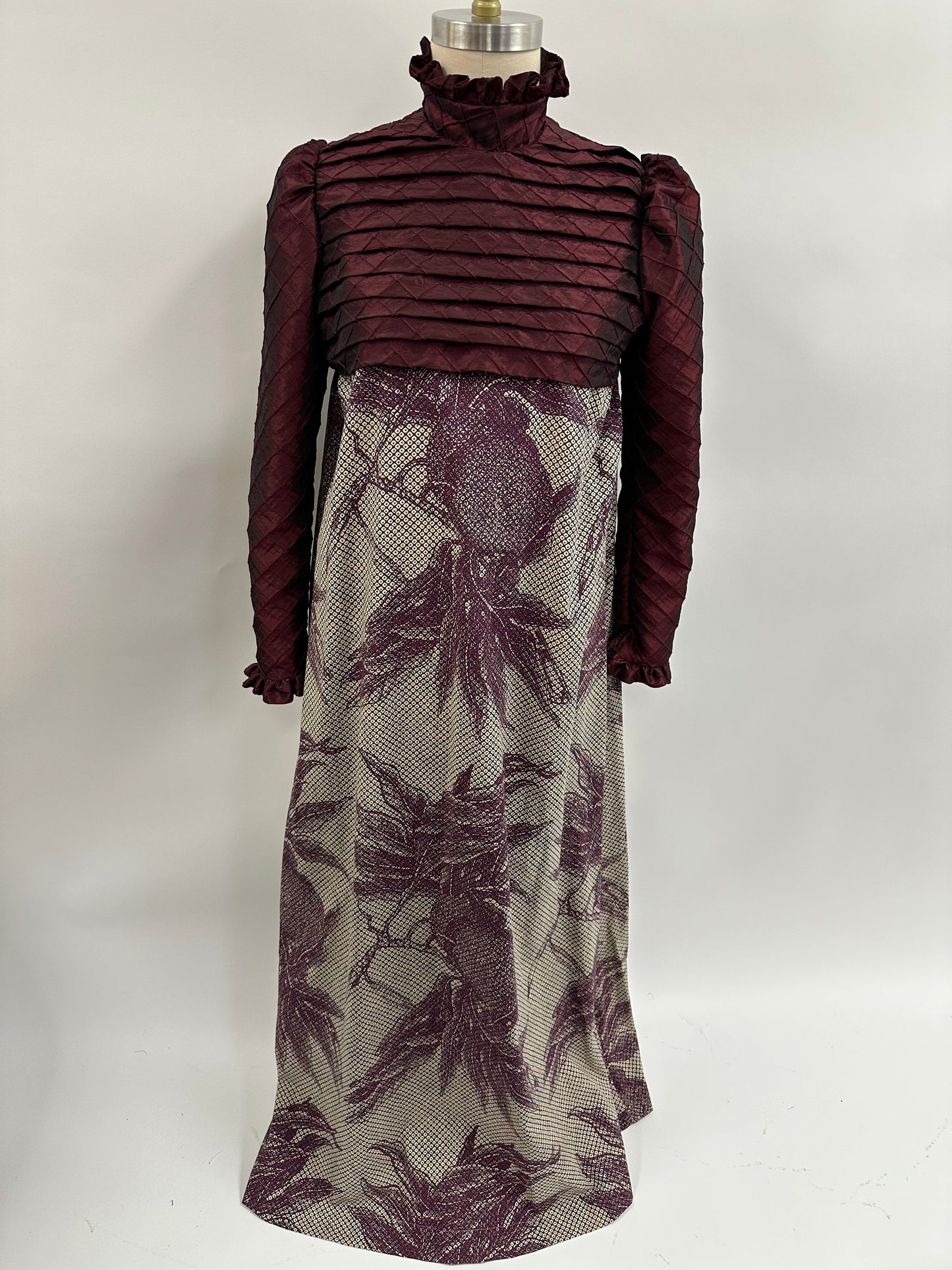 Mahela |Ulu| Burgundy on Print