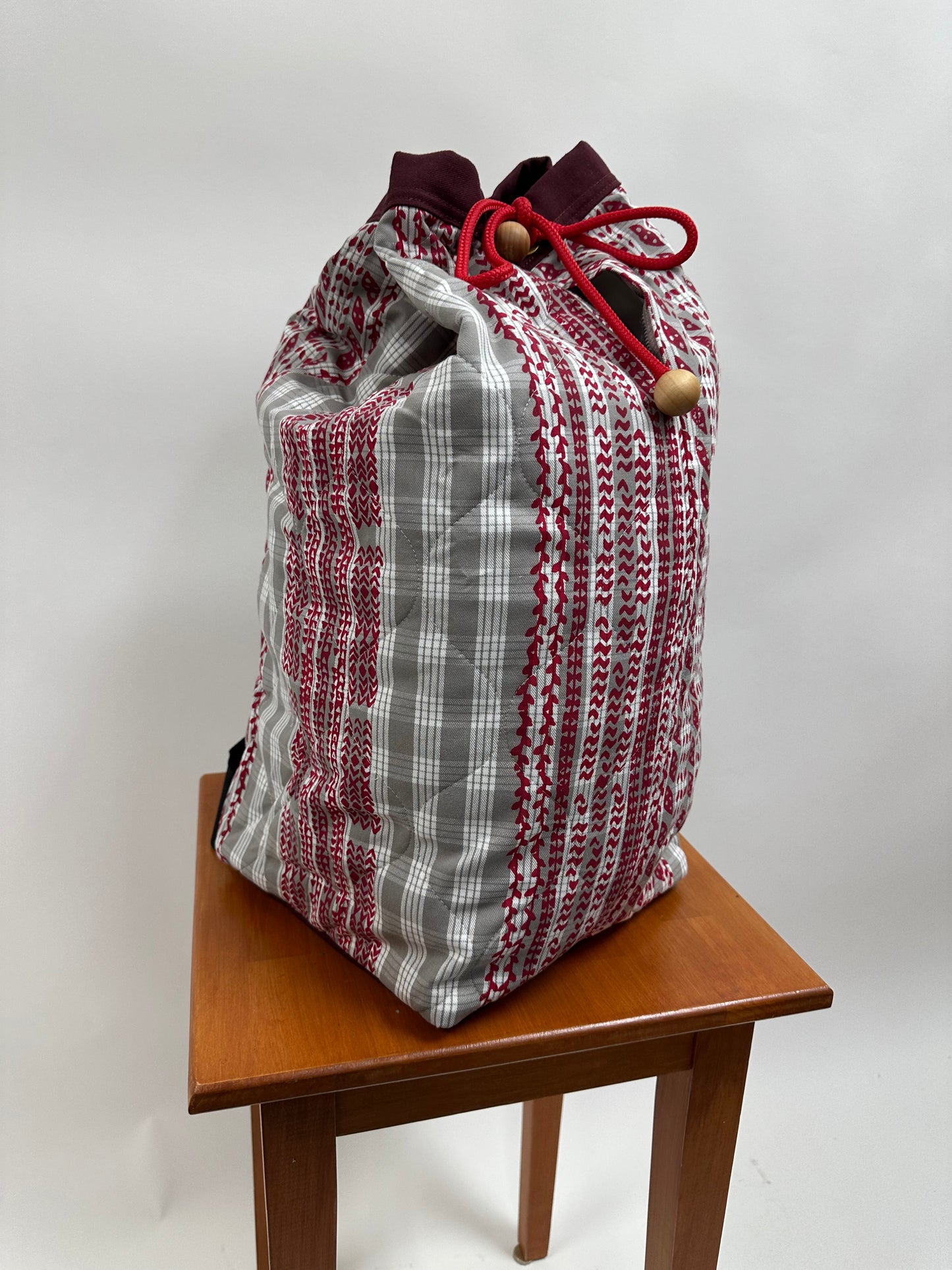 Hula Bag | Ohe Kapala | Red on Gray Palaka