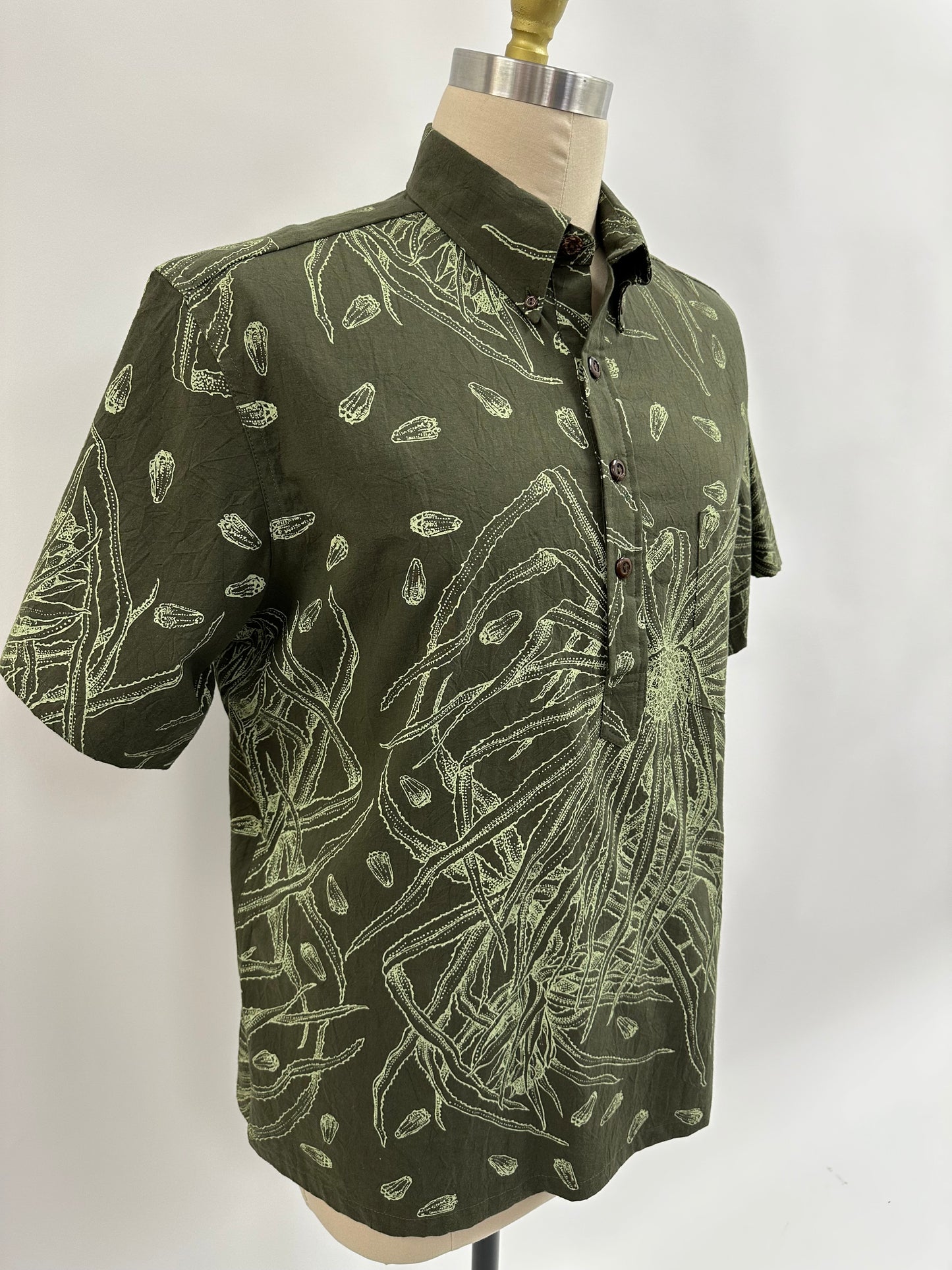 Pull Over Aloha Shirt | Hala | Green on Lime Green