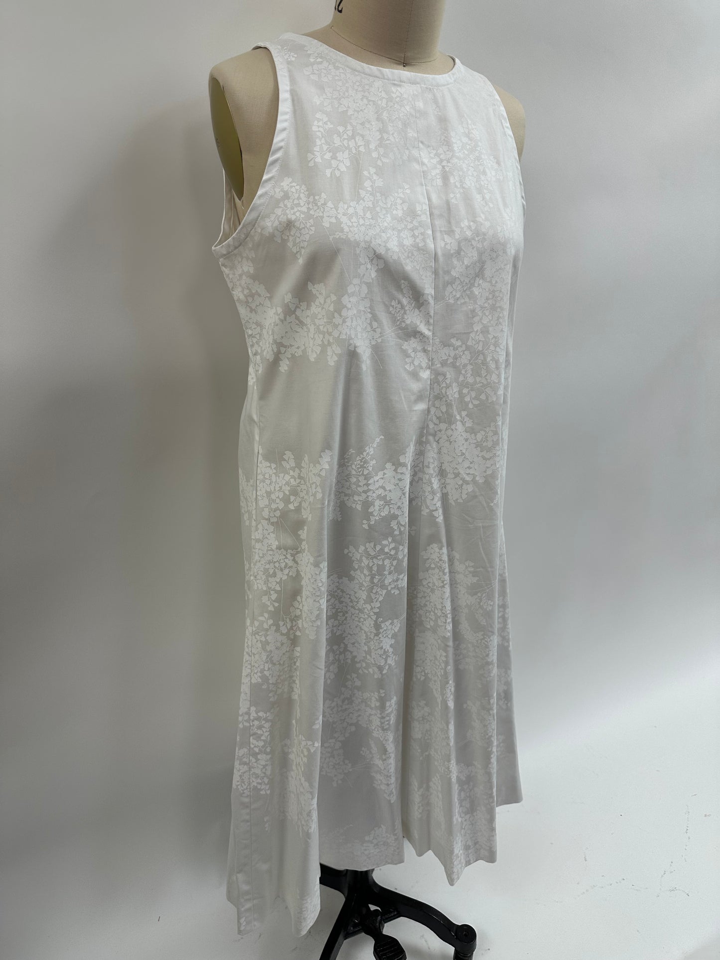 Vogue Dress | Iwa'iwa | White on White