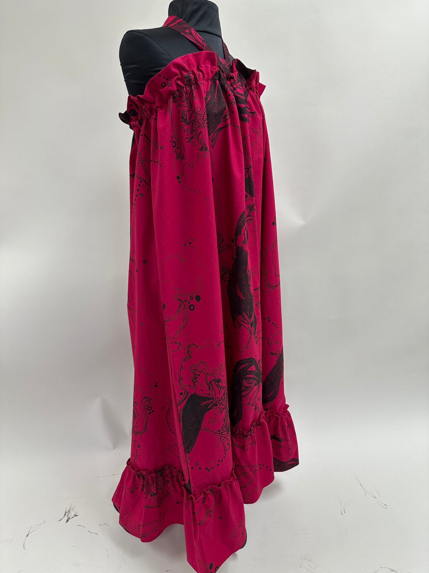 Kikepa | Dream Ladies | Black on Raspberry