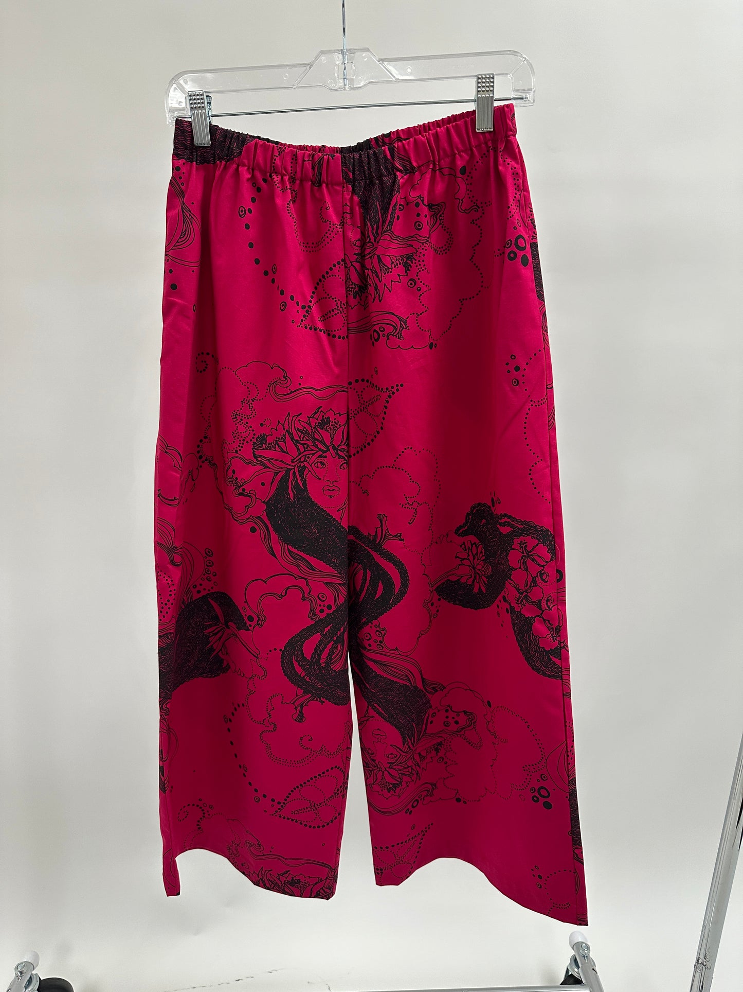 Culottes | Dream Ladies | Black on Raspberry