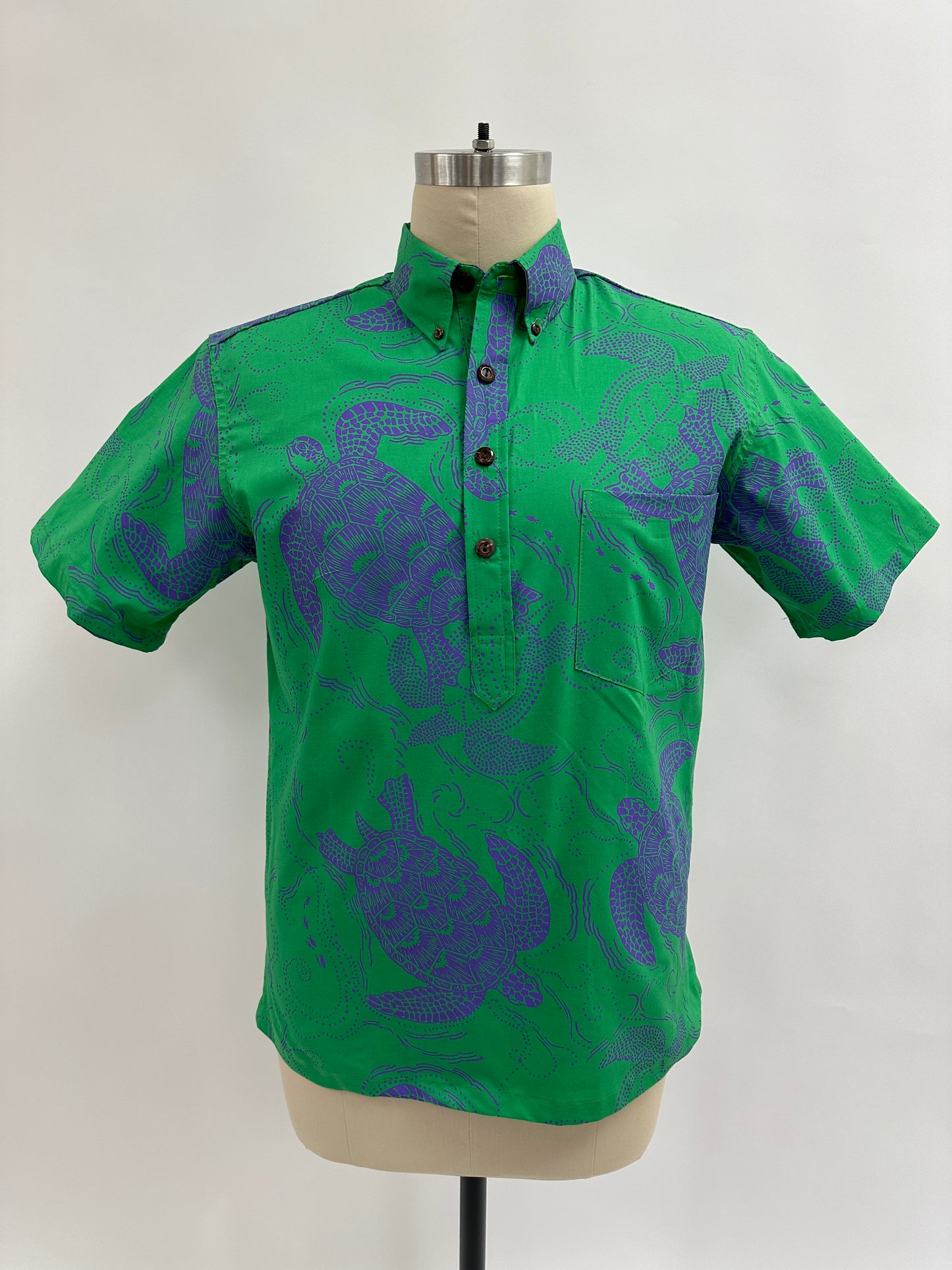 Pull Over Aloha Shirt |  Honu | Periwinkle on Fern