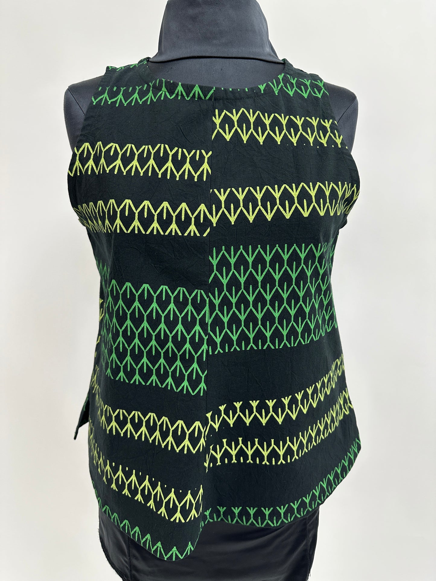 Vogue Blouse | Ke'uke'u | Chartreuse-n-green on Black