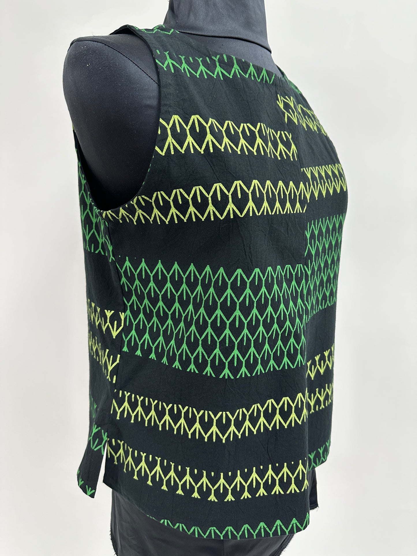 Vogue Blouse | Ke'uke'u | Chartreuse-n-green on Black