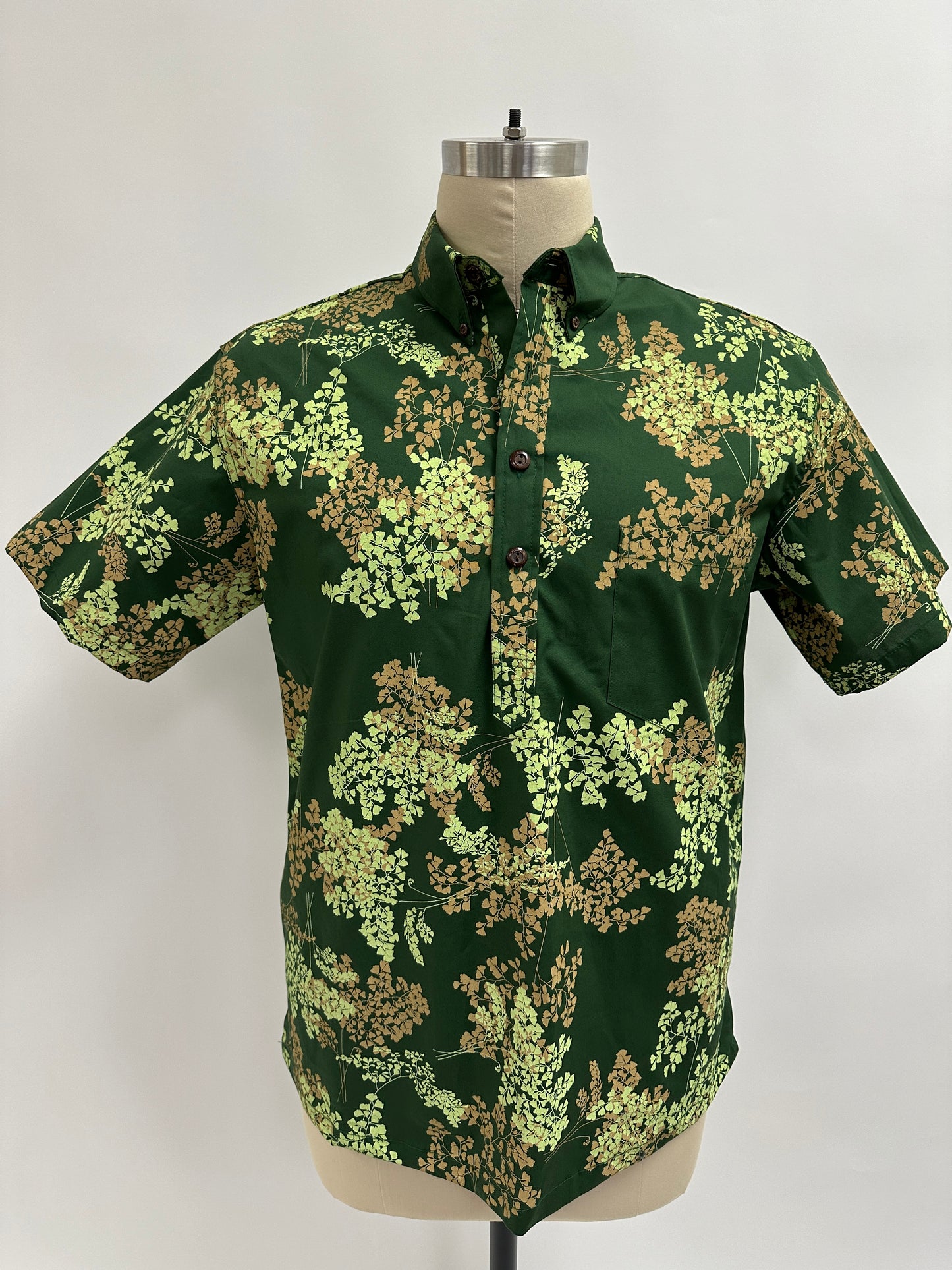 Pull Over Aloha Shirt | Iwa'iwa | Honey and Honeydew on Hunter