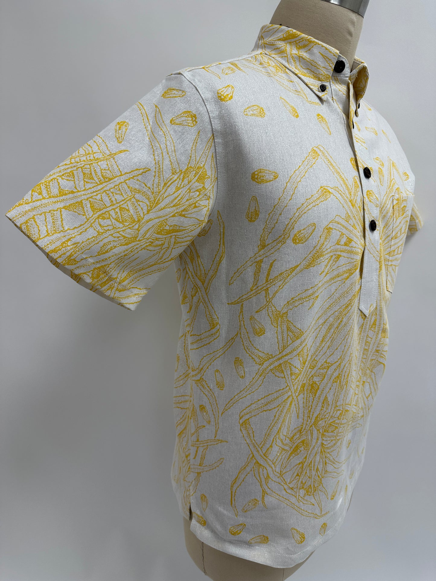 Pull Over Aloha Shirt | Glitter Hala |Yellow on White