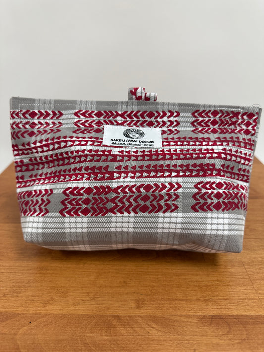 Nake'u pouch | Ohe Kapala | Red on Gray Palaka
