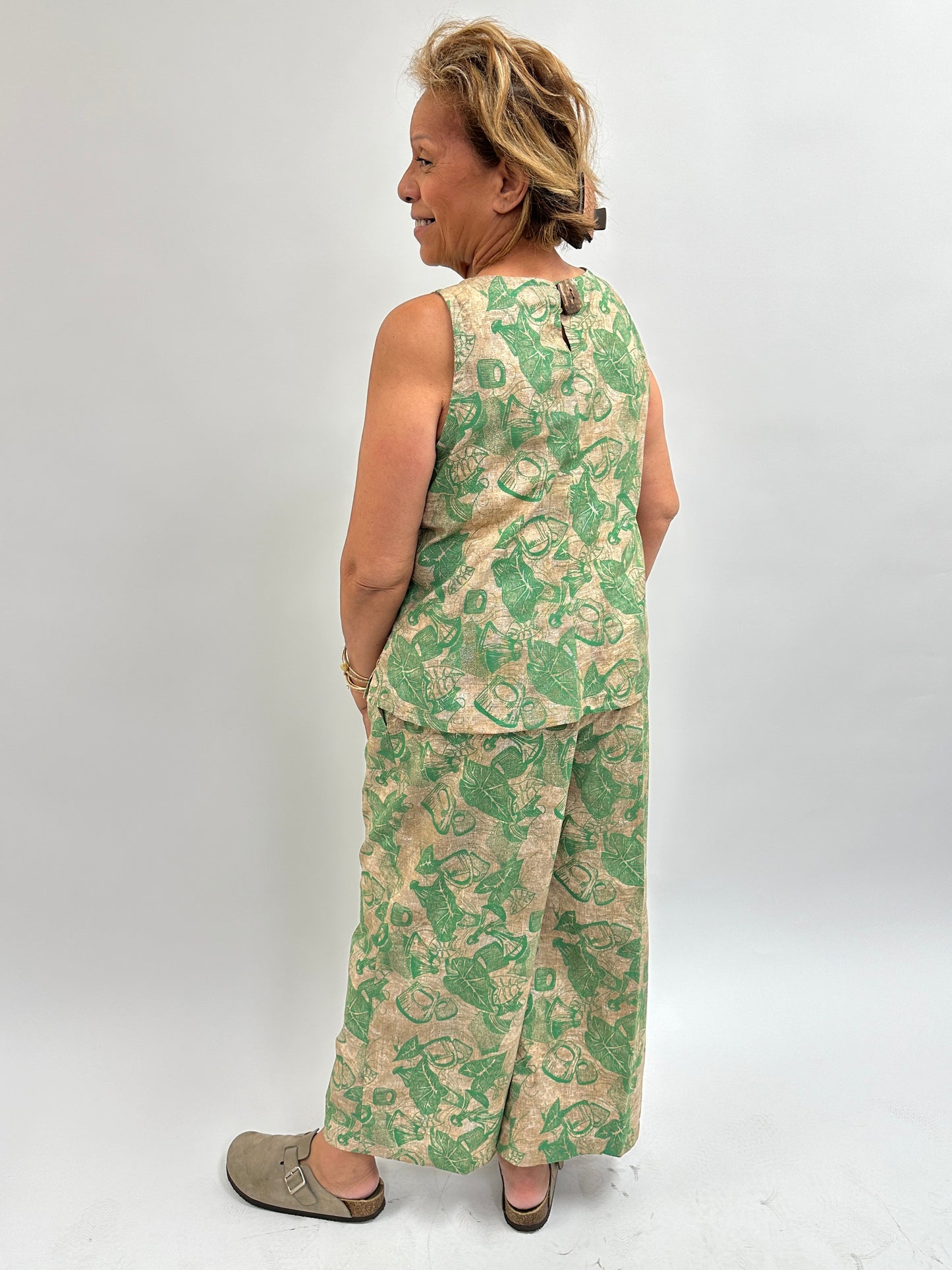 Culottes | Kalo-Poi Pounder | Green on Beige Print