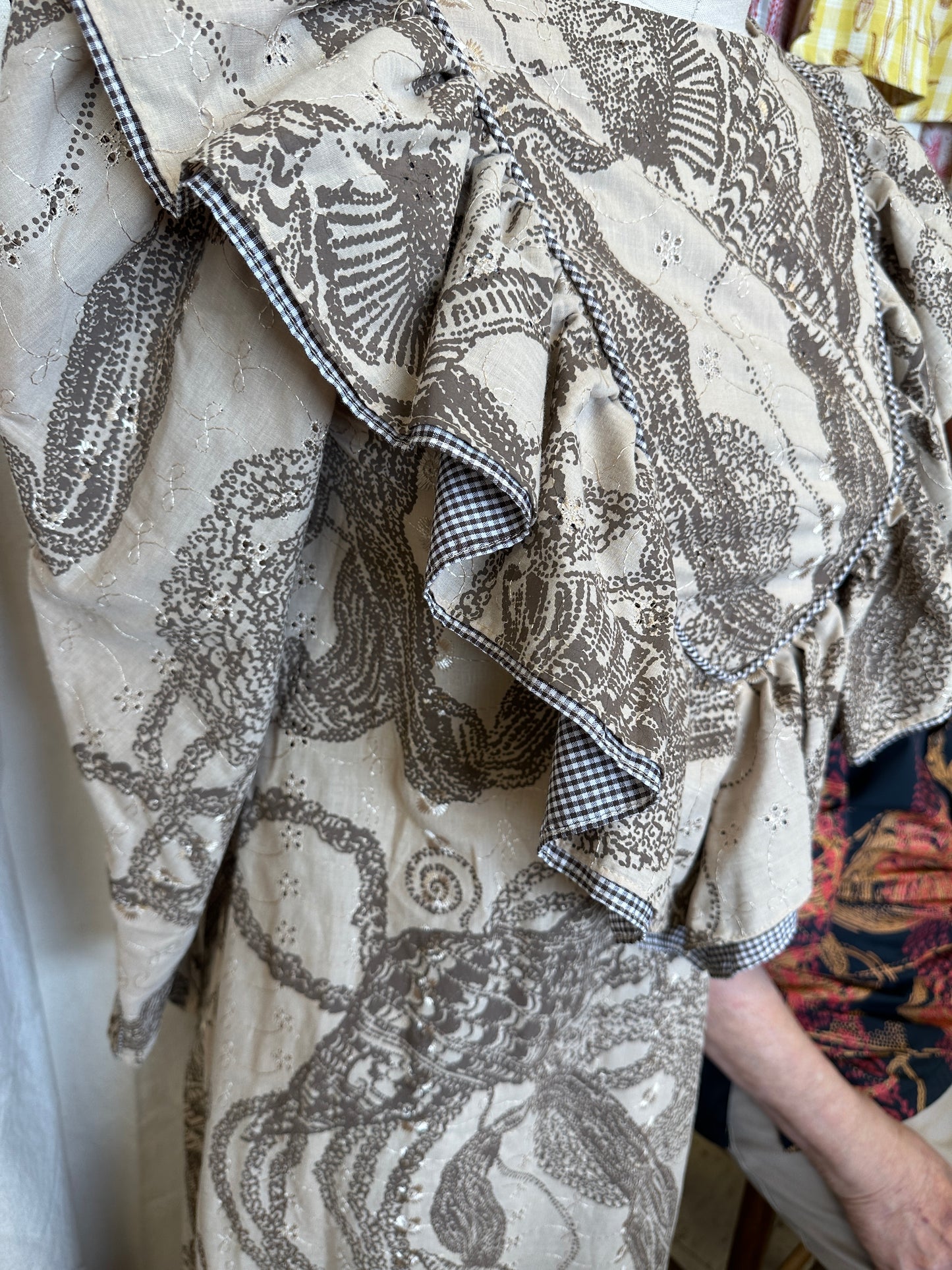 Gently used Long Sleeve Deep V Ruffle Mu'u | Ni'ihau Shells | Brown on Tan Eyelet