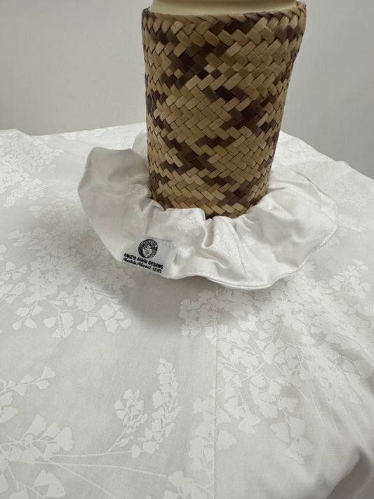 Scrunchie | Iwa'iwa | White on White