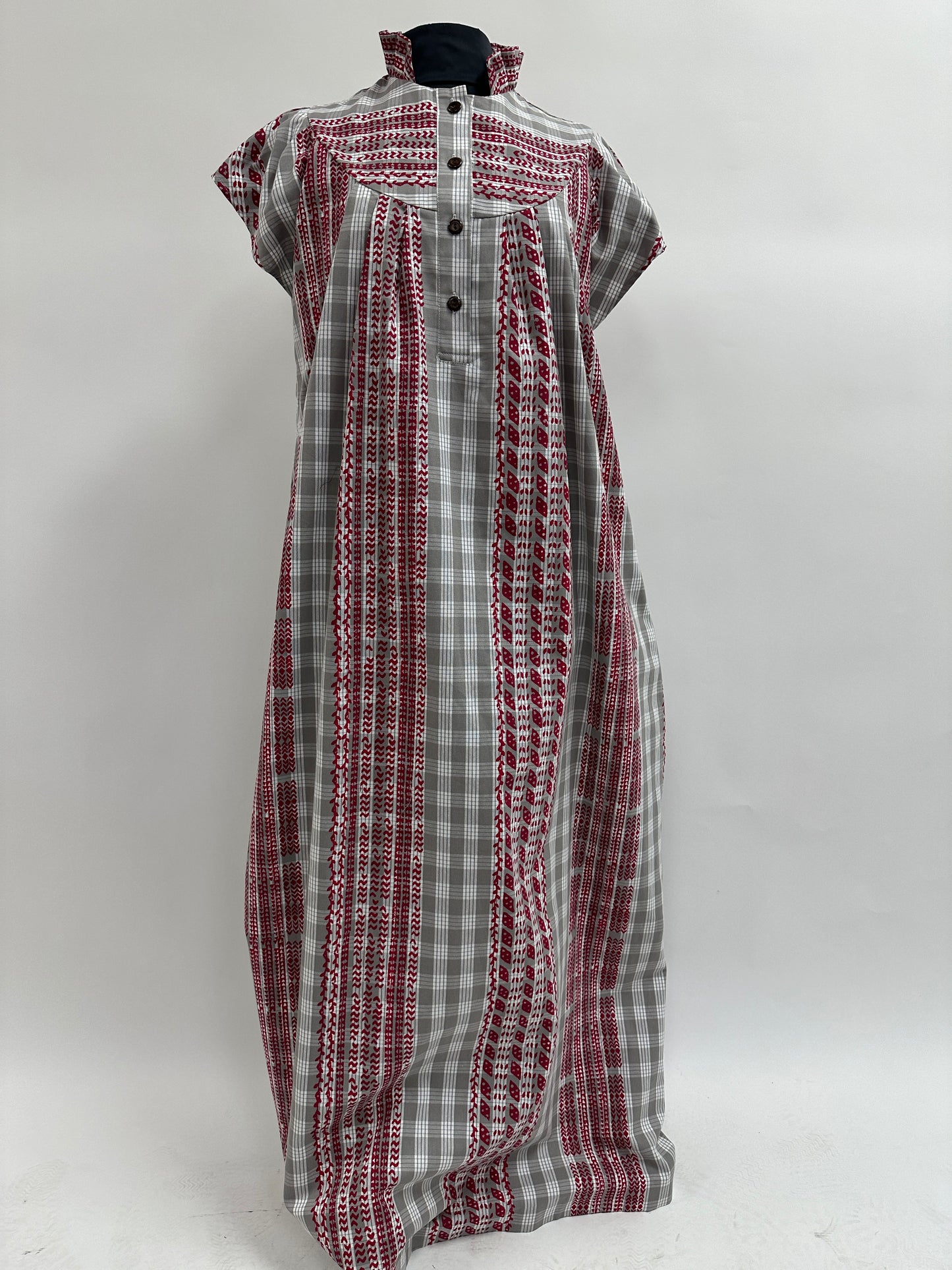 Nani Mu'u | Ohe Kapala | Red on Gray Palaka