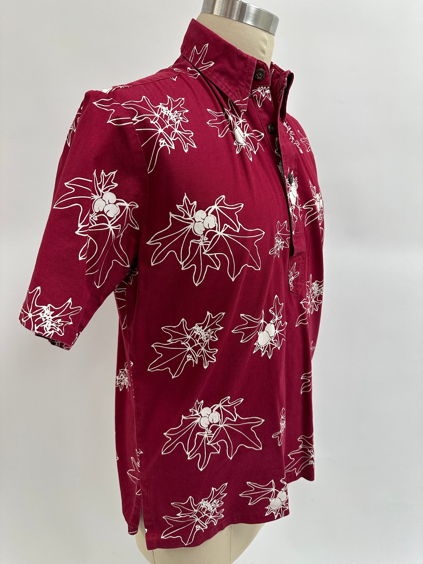 Pre-Loved Pull Over Aloha Shirt | Kukui | Cream on Burgandy