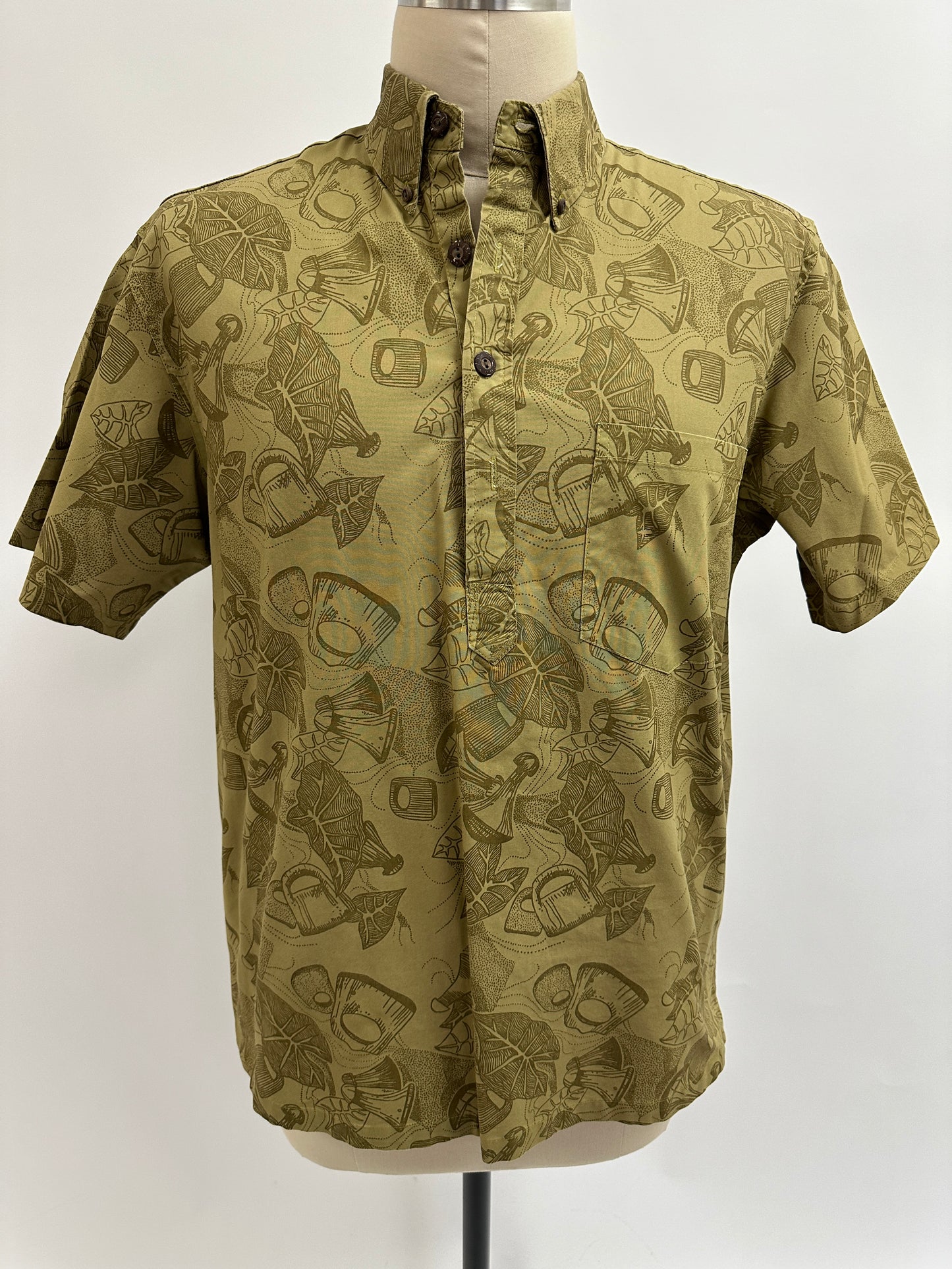 Pre-Loved Pull Over Aloha Shirt | Kalo Poi Pounder in Khaki on Moss