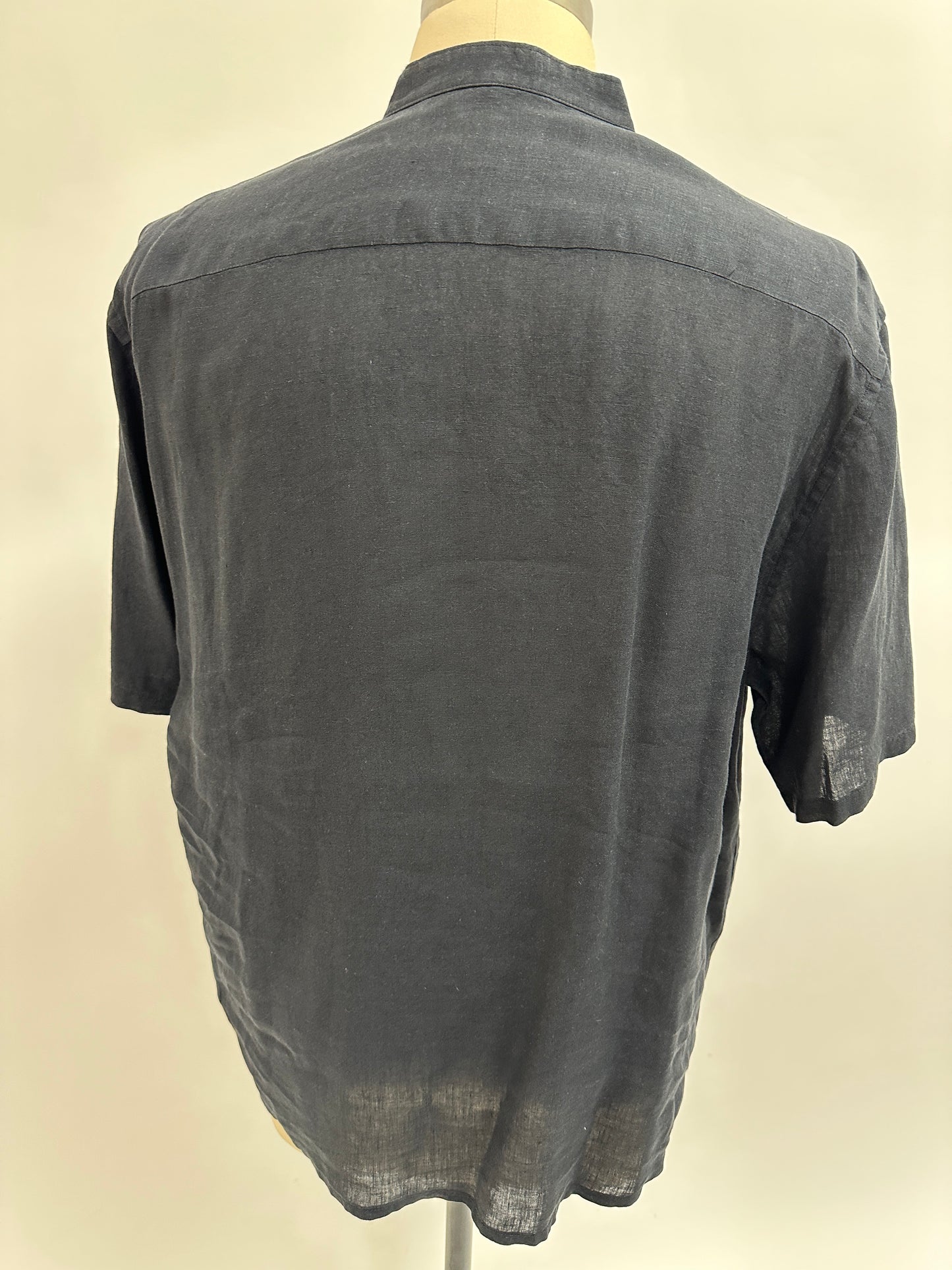 Pre-Loved Pull Over Aloha Shirt | Nake’u Awai | Full Button Short Sleeve Mandarin Collar Black Linen