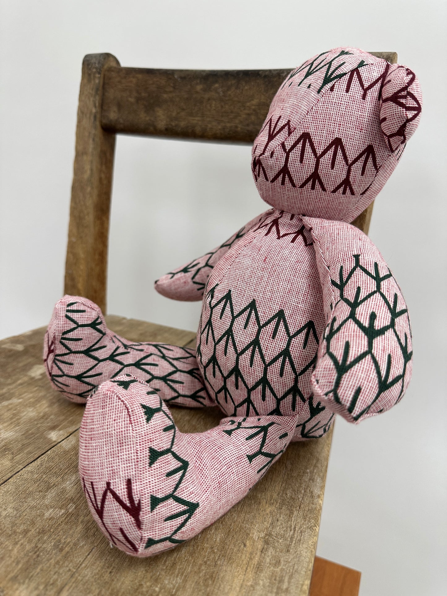 Teddy Bear | Ke'uke'u | Red-n-green on red