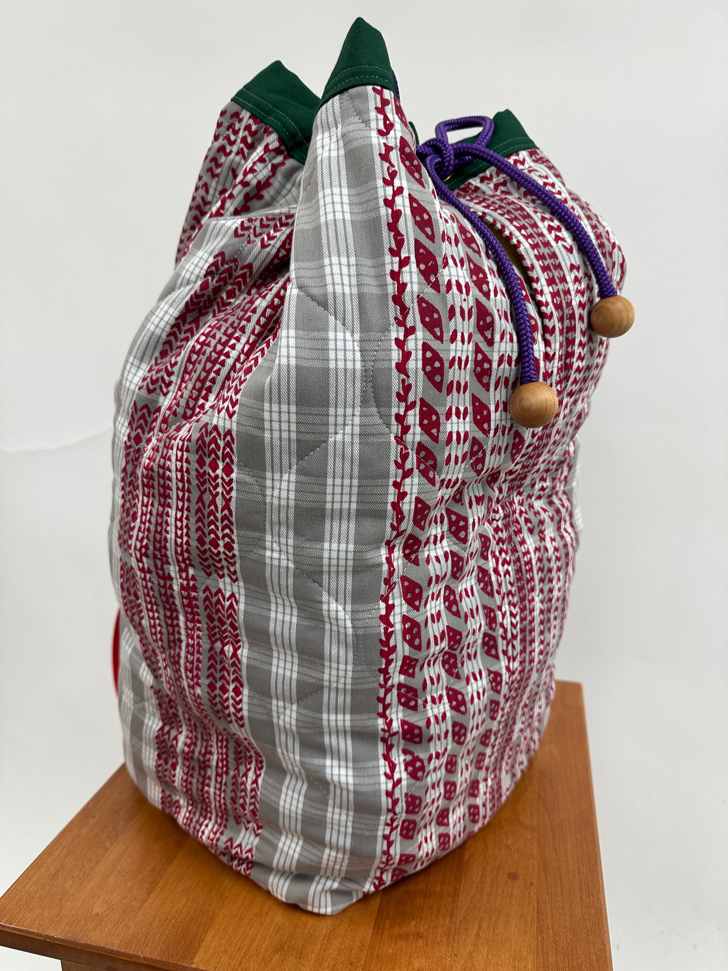 Hula Bag | Ohe Kapala | Red on Gray Palaka
