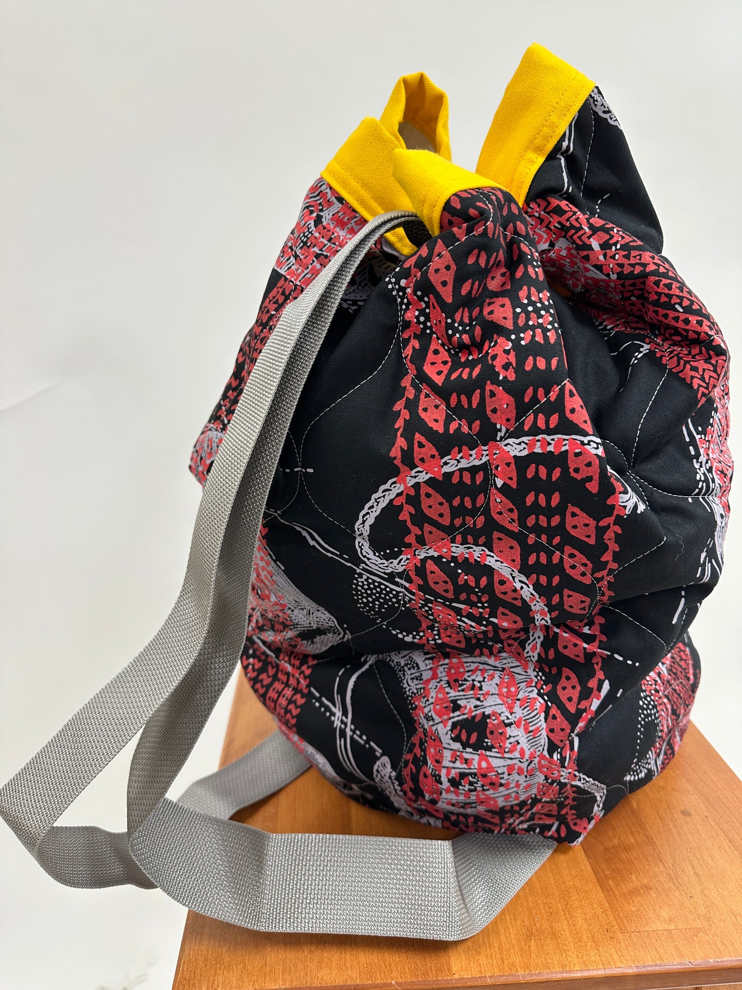 Hula Bag | Pahu Puniu Drum | Red & White on Black