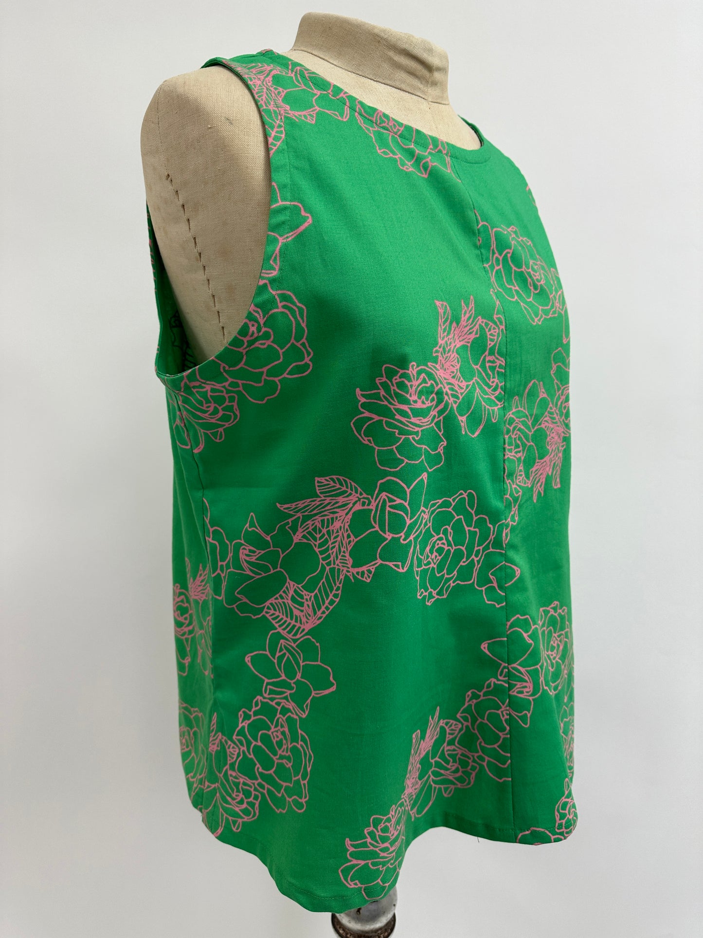 Vogue Blouse | Kiele | Bubblegum pink on Fern