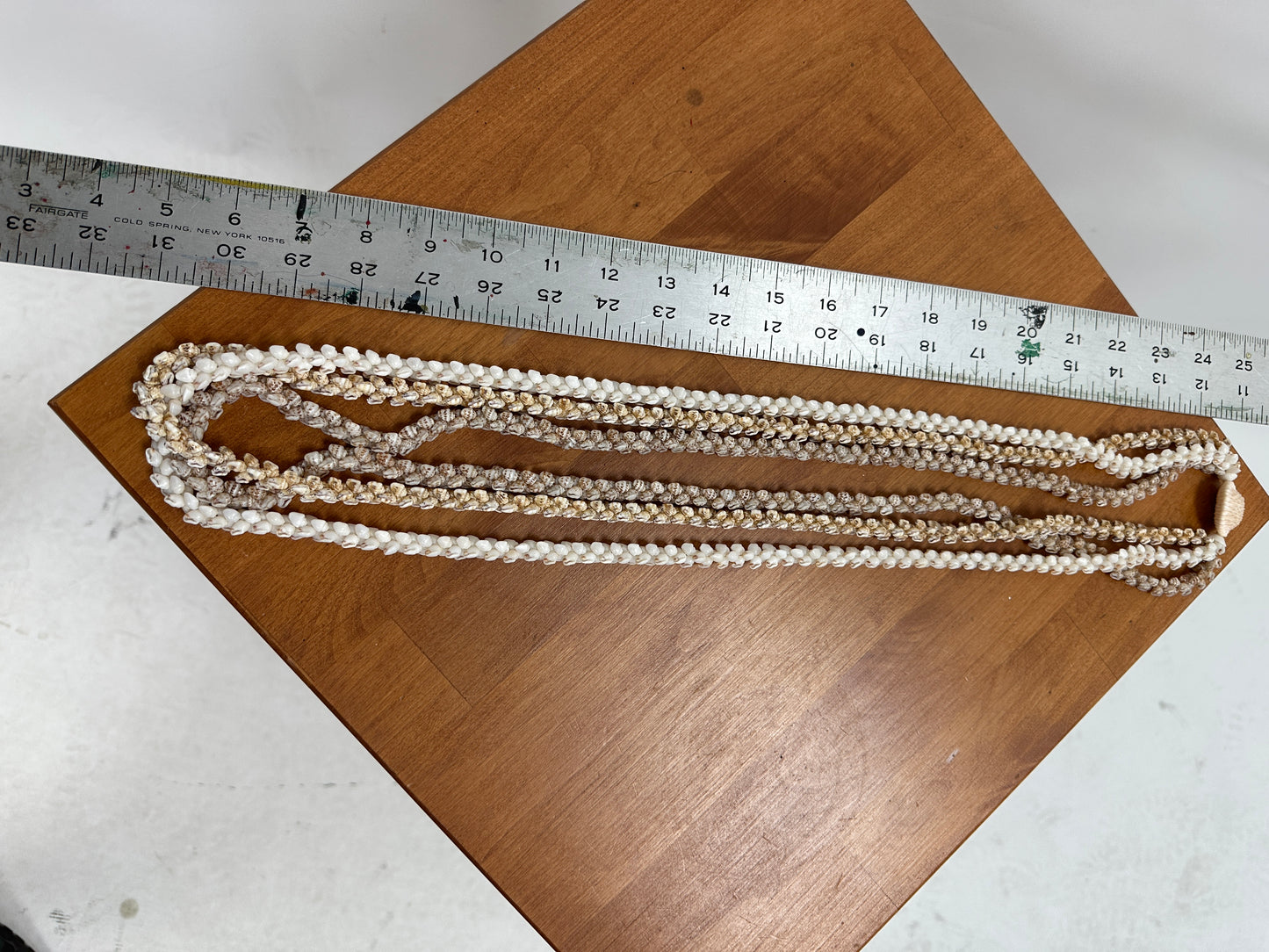 Ni’ihau Shell Lei | 40” |
