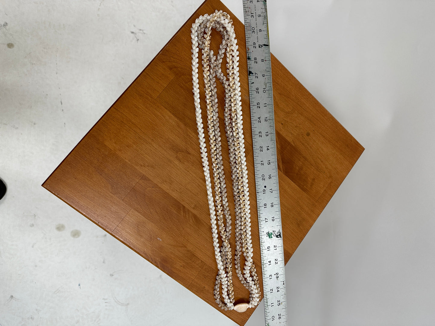 Ni’ihau Shell Lei | 40” |