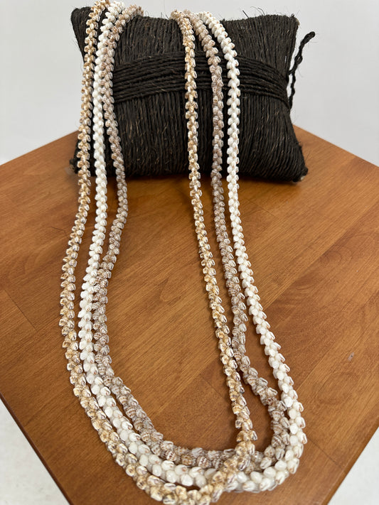 Ni’ihau Shell Lei | 40” |