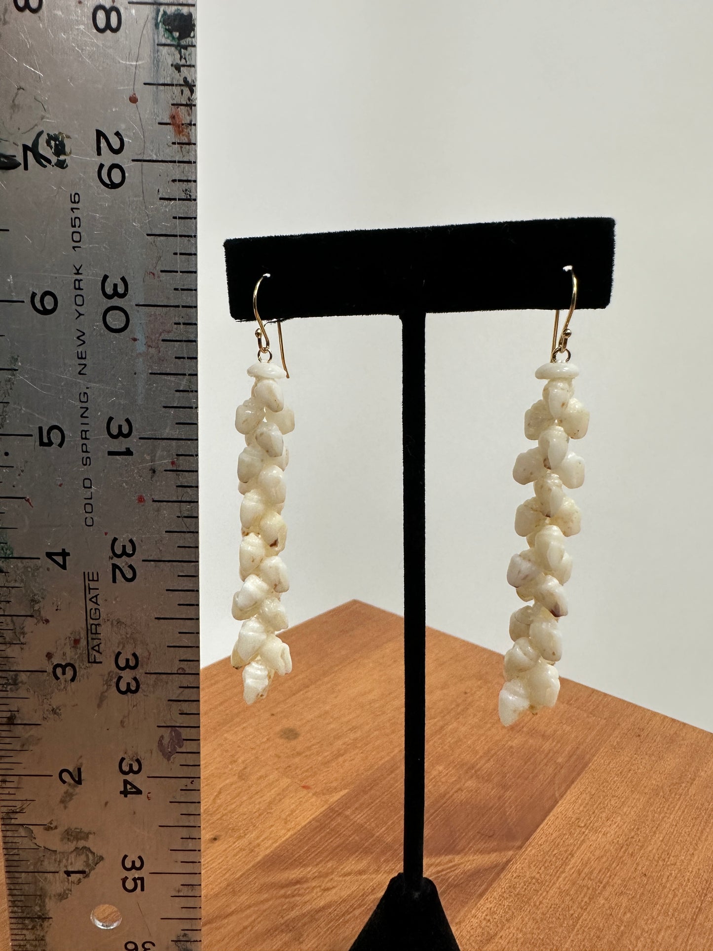 Ni’ihau Shell Earring | 3”|