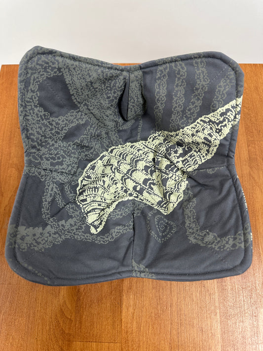 Bowl Coozie |  | Ni'ihau Conch Shells | Cream and Light Grey on Grey