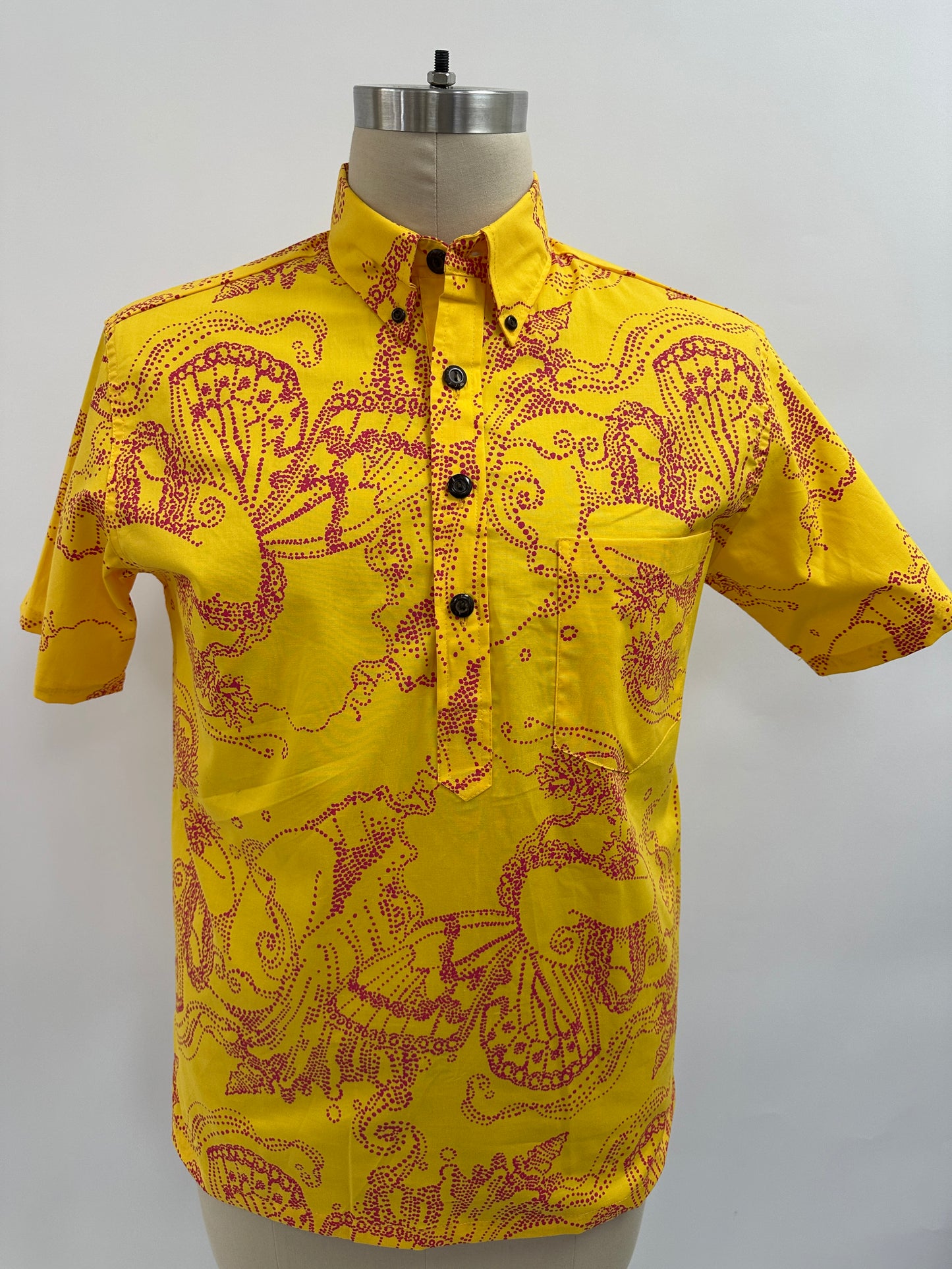 Pullover S/S Aloha Shirt | Pulelehua Butterfly Wings | Honeysuckle on Duckling