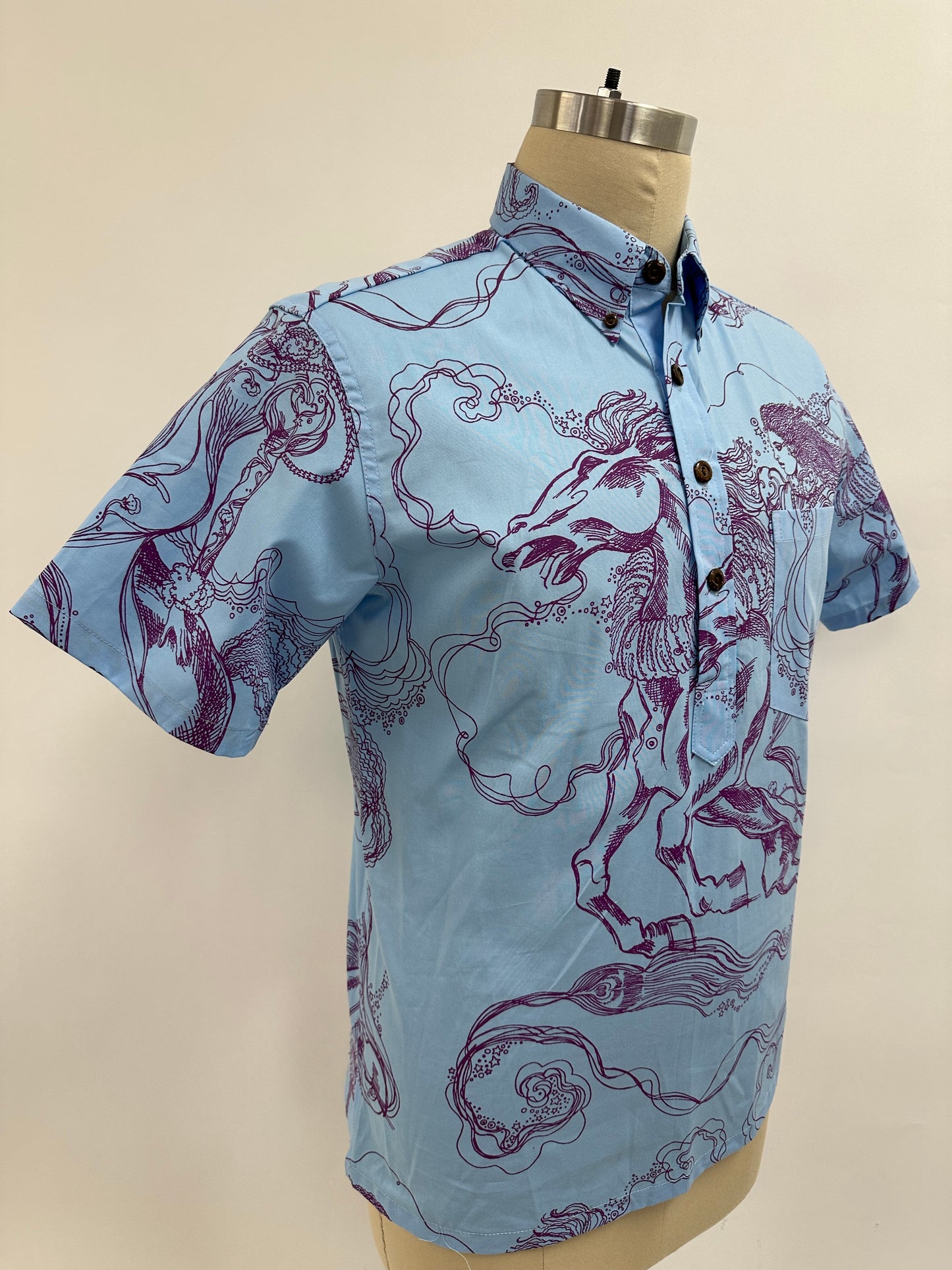 Pullover S/S Aloha Shirt | Ka'iulani on Horseback | Dark Violet on Prairie Sky