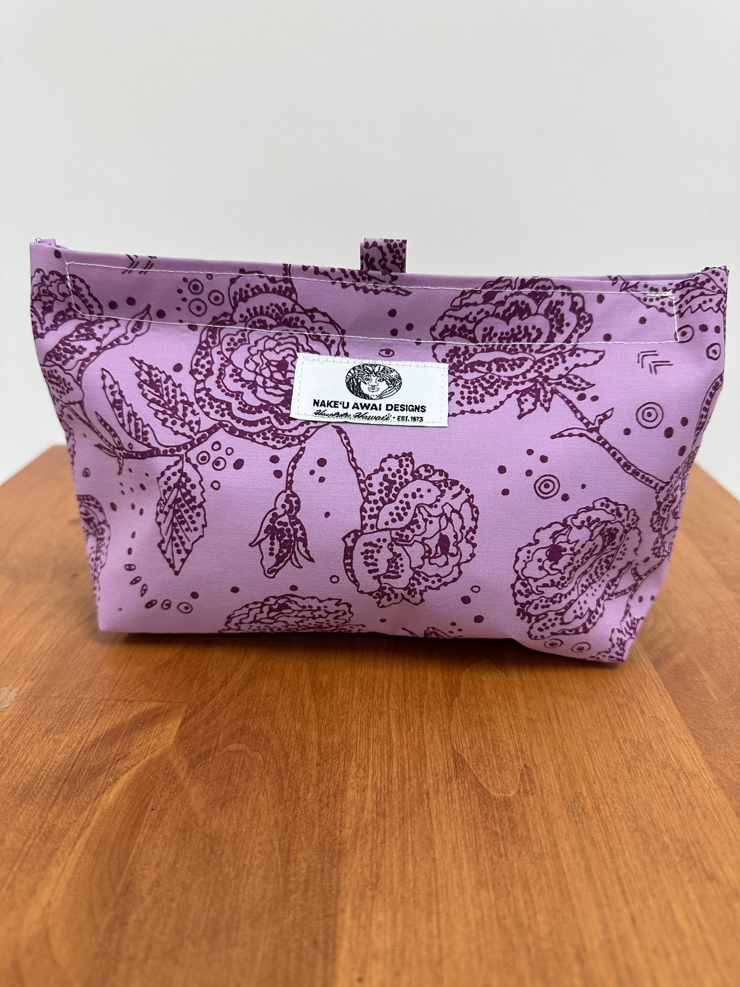 Nake'u pouch | Lokelani | Purple on Lavendar