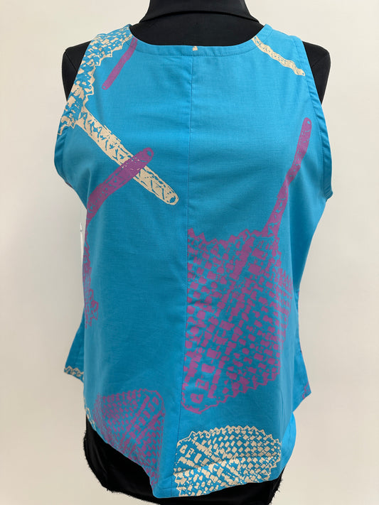 Vogue Blouse | Lauhala Fans | Parchment & Corsage on Turquoise