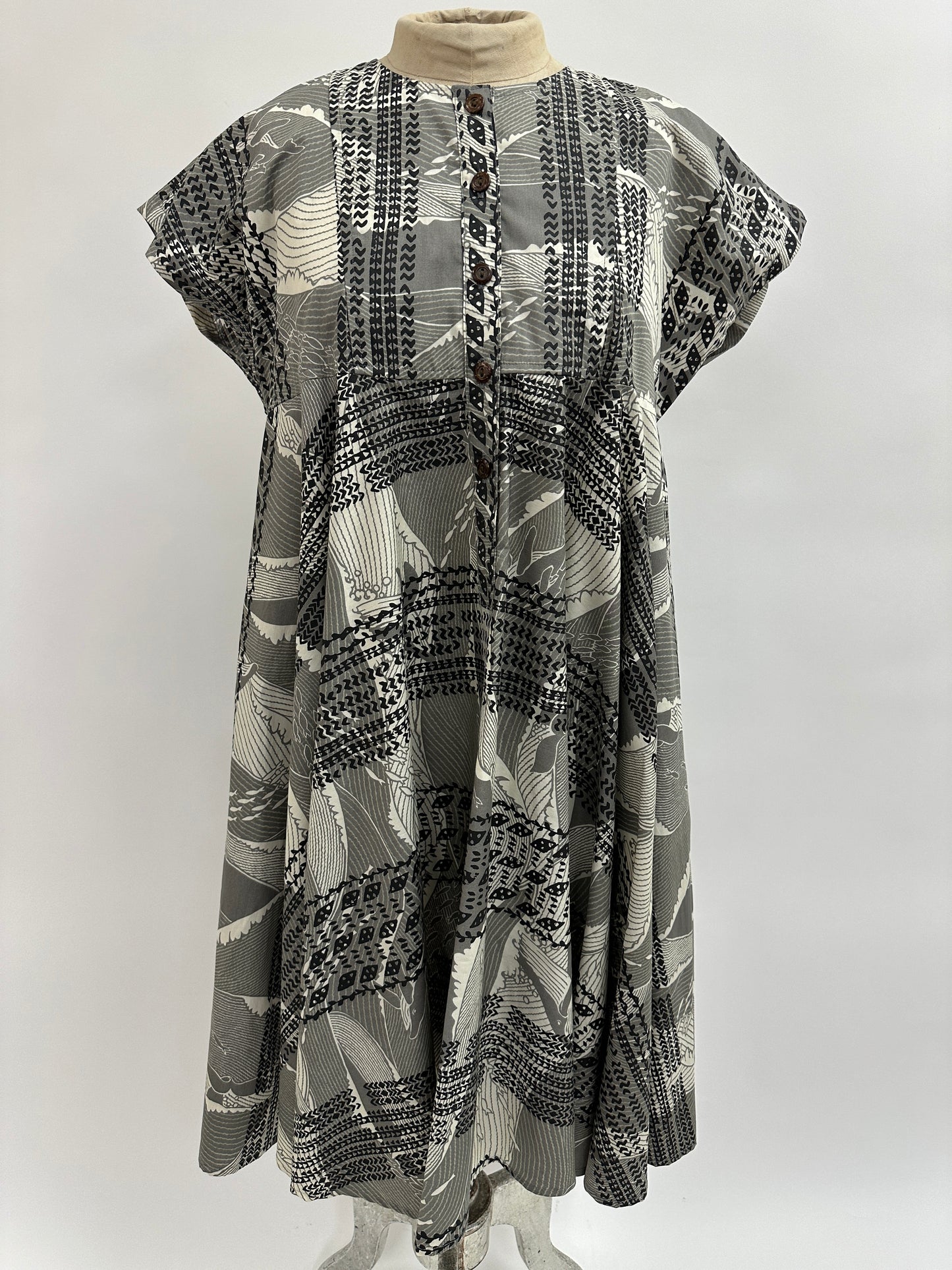 Nu Dress | Ohe Kapala on Whale Print | Black on Gray & White